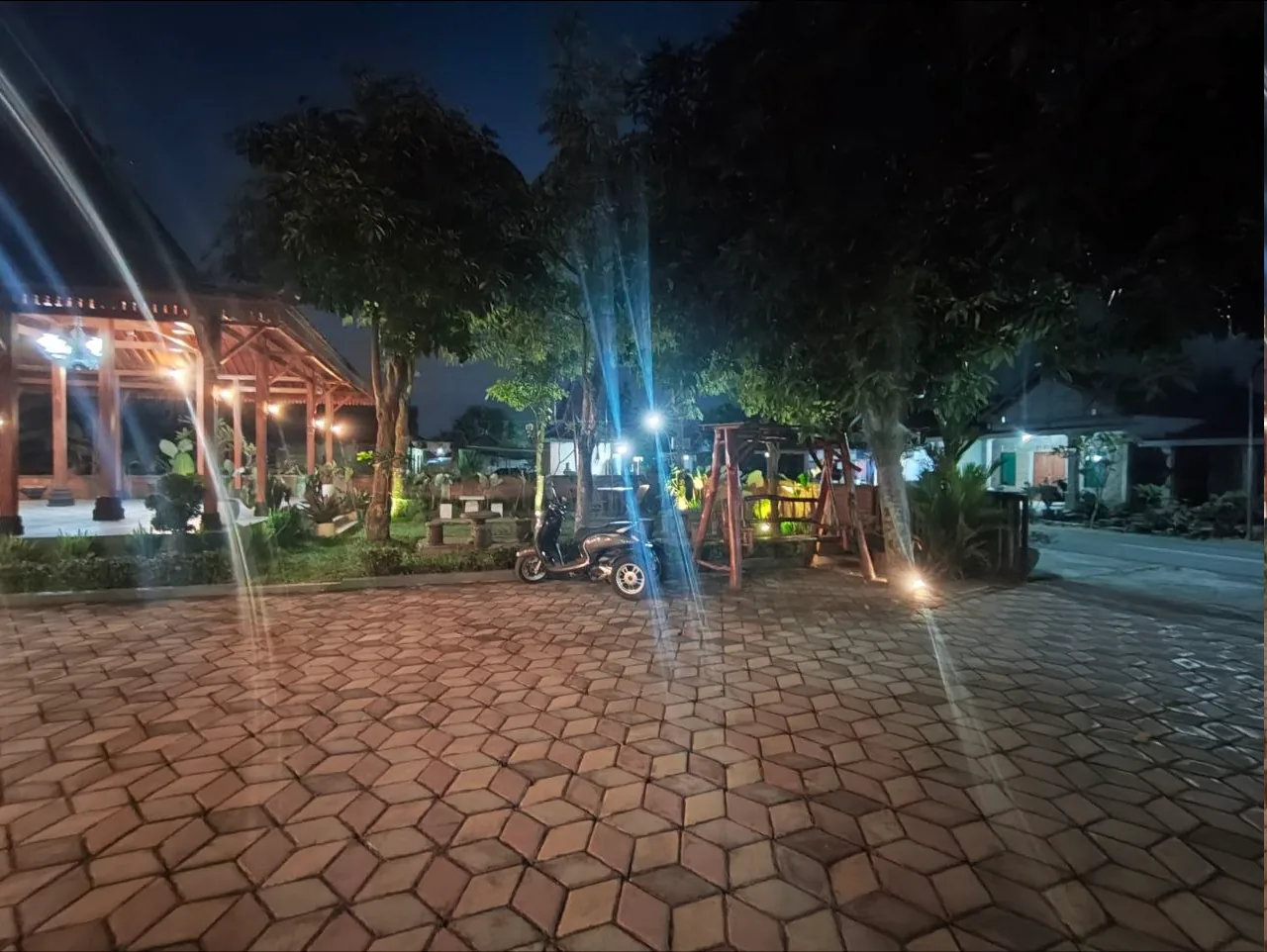 Gathering & Komunitas di Rumah Joglo Alfarobi